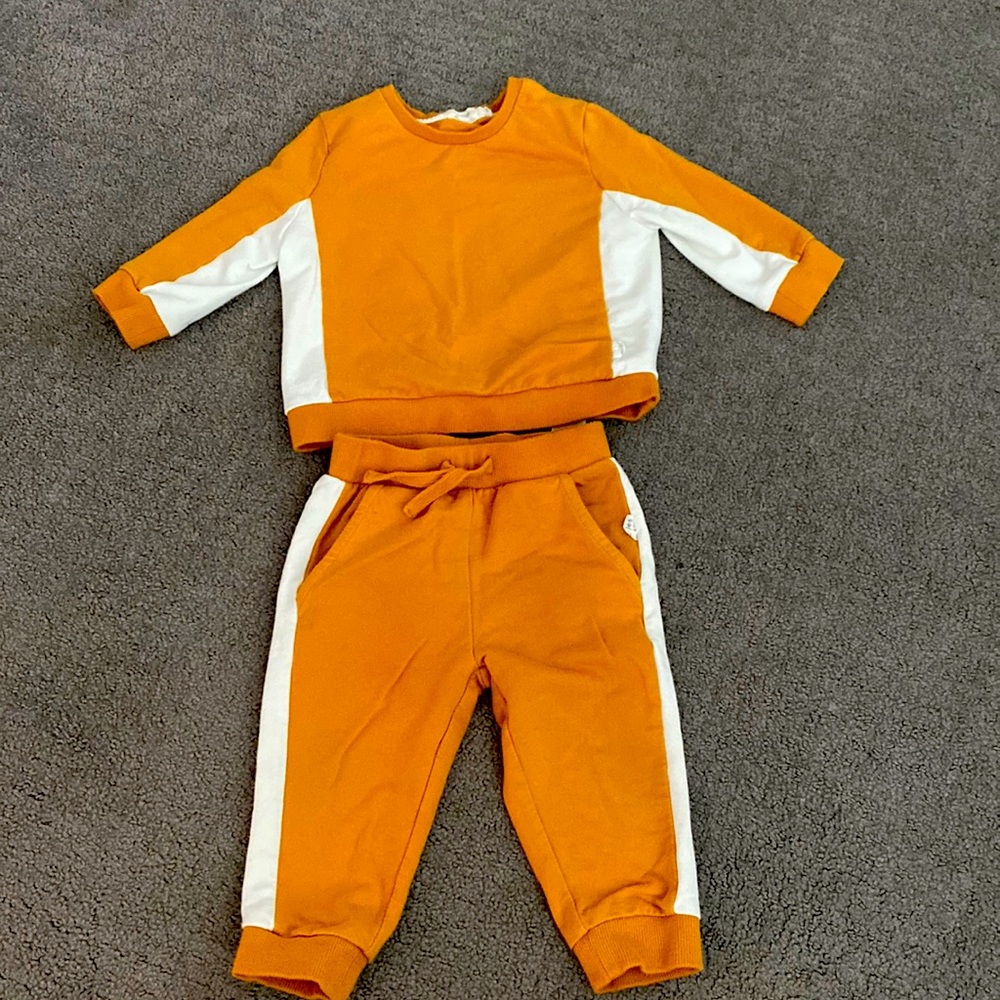 Miles sweatshirt and joggers